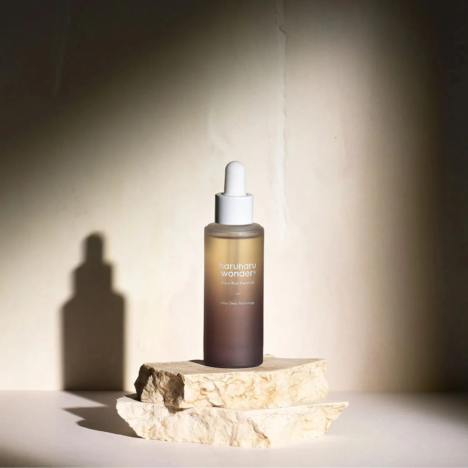 Haruharu Wonder | Black Rice Facial Oil 30ml - Image 2