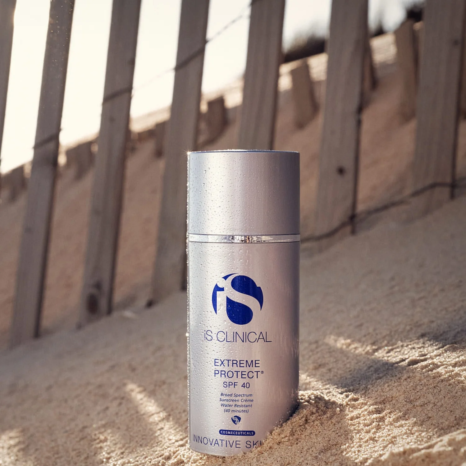iS Clinical | Extreme Protect SPF40 PerfecTint Beige 100g - Image 2
